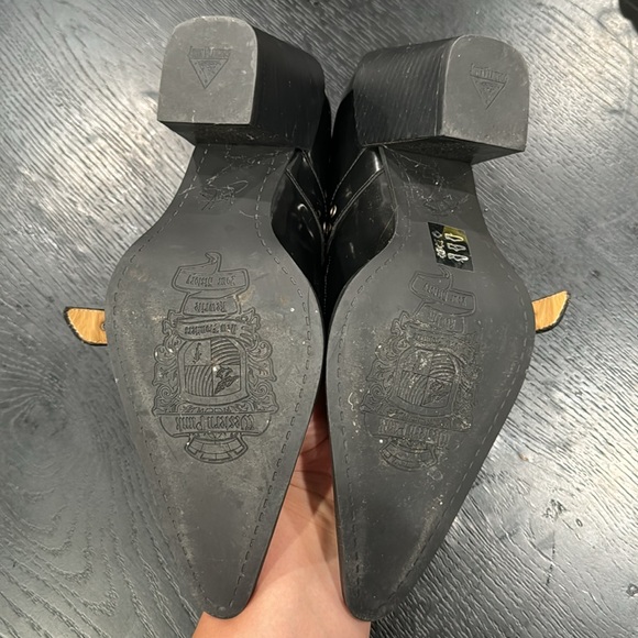 JOHN FLUEVOG SHOES - Picture 3 of 3